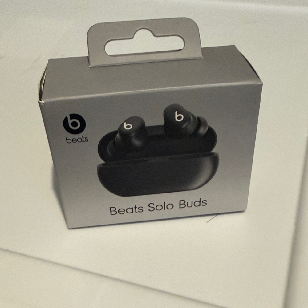 Beats Solo Buds